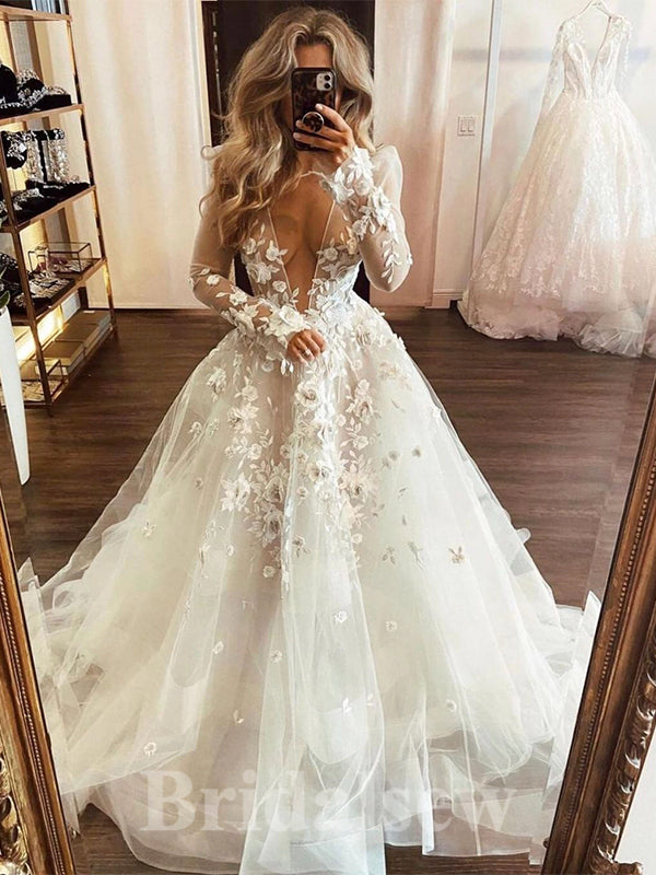 Vintage Wedding Dresses & Bridal Gowns